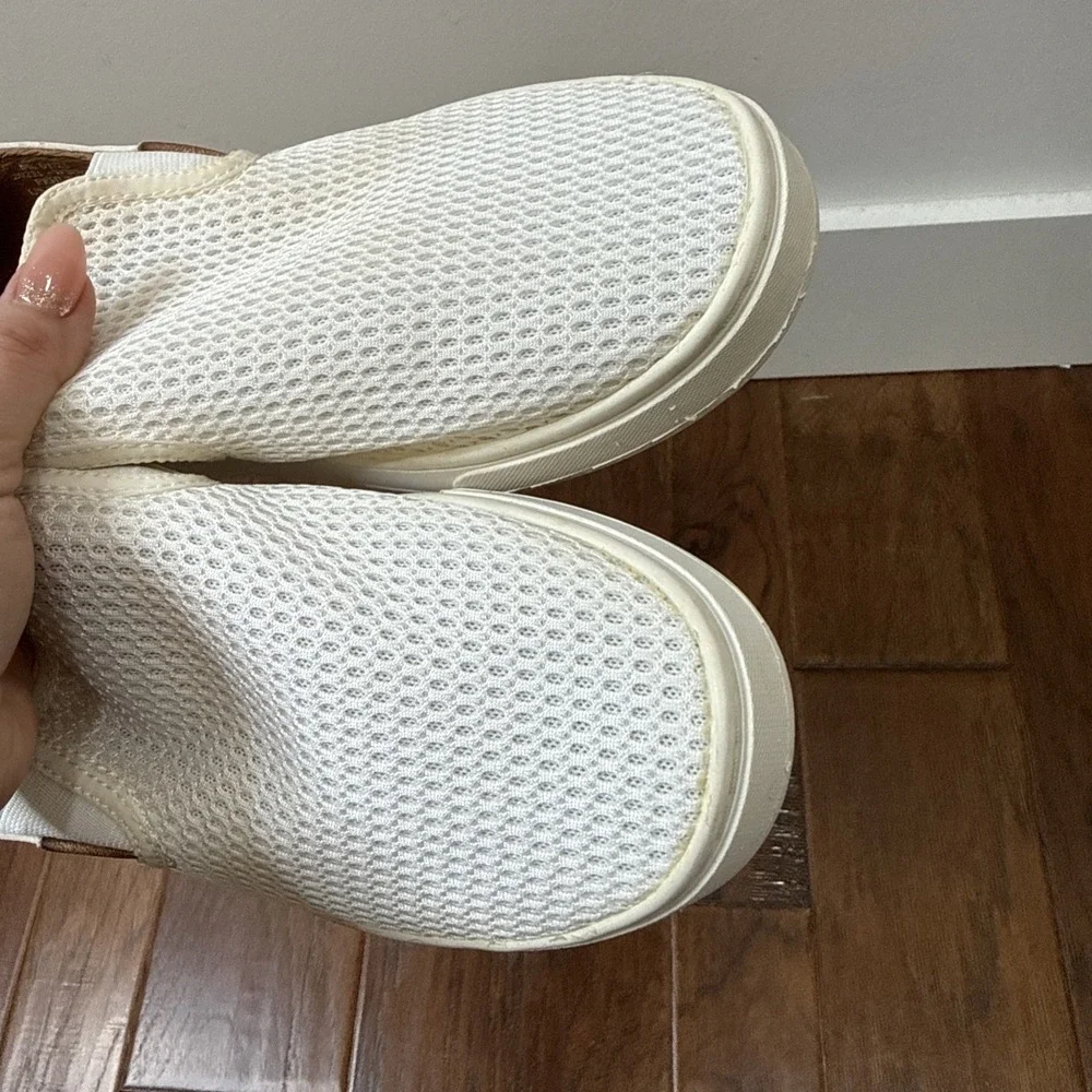 Olukai Slip On Sneakers Pehuea Women's 9‎ White Minimalist Coastal Travel Beach
